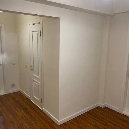 Appartement Avec 2 Chambres En Centre Ville 基希讷乌 外观 照片