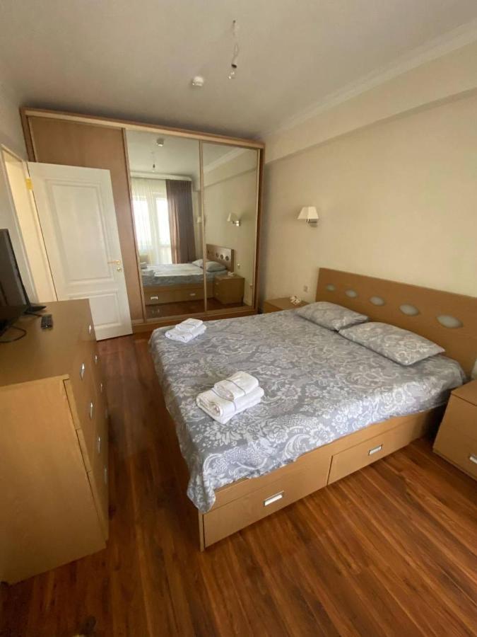 Appartement Avec 2 Chambres En Centre Ville 基希讷乌 外观 照片